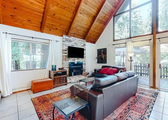 Redwood Lodge